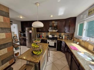 Casa en renta y venta Kanajuyu zona 16 (fuera de garita) — Casa en Venta en Zona 16, Guatemala, Ciudad — miniatura 8 de 12