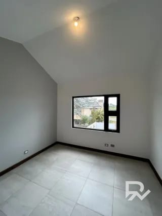 Venta de casa en CAES entrada San José Pinula, Los Manantiales — Casa en Venta en San José Pinula, Guatemala, Ciudad — miniatura 14 de 16