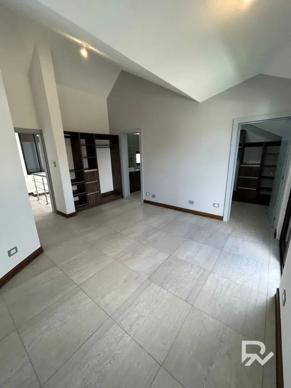 Venta de casa en CAES entrada San José Pinula, Los Manantiales — Casa en Venta en San José Pinula, Guatemala, Ciudad — foto 6 de 16