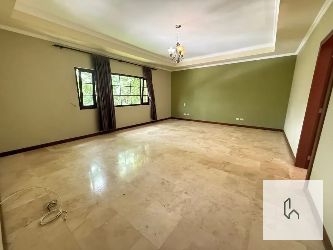 Amplia Casa en Venta en Muxbal — Casa en Venta en Muxbal, Guatemala, Ciudad — foto 6 de 12