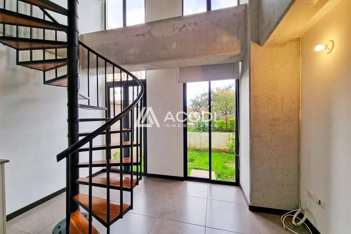 Apartamento con Jardín en Zona 10 — Apartamento en Venta en Zona 10, Guatemala, Ciudad — foto 1 de 6