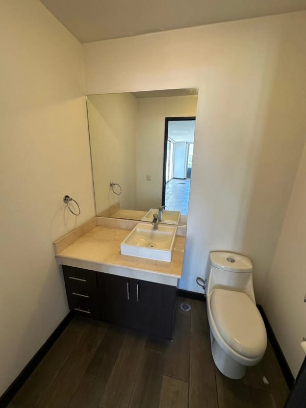 Apartamento en renta Verona en zona 10 — Apartamento en Alquiler en Zona 10, Guatemala, Ciudad — foto 4 de 15
