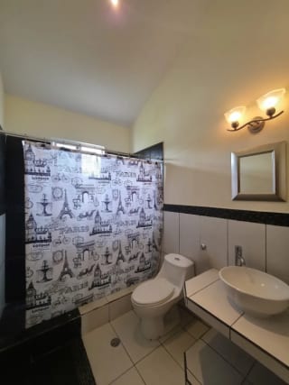 Casa en venta Condominio Vila Verde — Casa en Venta en Carretera a El Salvador, Guatemala, Ciudad — miniatura 5 de 16