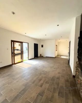 Casas en Venta en Antigua San Pedro las Huertas — Casa en Venta en Antigua, Sacatepéquez — miniatura 3 de 9