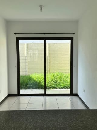 ¡atención Inversionistas! Casa en Venta Vistas de San Isidro II, Z.16 | Casa en Venta de 3 Niveles — Casa en Venta en Vistas de San Isidro, Zona 16, Guatemala, Ciudad — miniatura 4 de 17