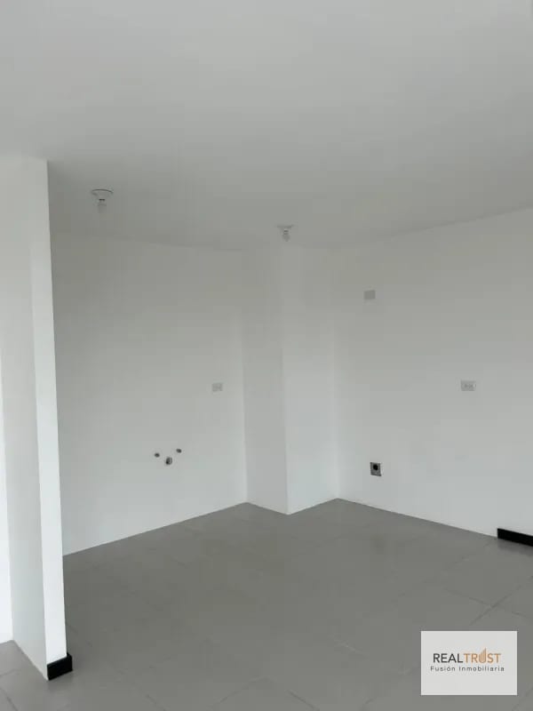Apartamento en renta San Mateo zona 7 — Apartamento en Alquiler en Zona 7, Guatemala, Ciudad — foto 2 de 14