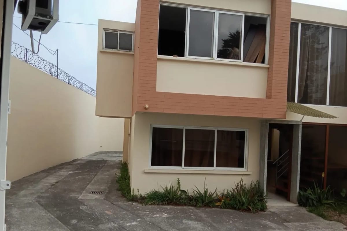 Casa en Venta - Arrazola Panorama Km16 CAES — Casa en Venta en Arrazola Panorama, Carretera a El Salvador, Guatemala, Ciudad — foto 1 de 11