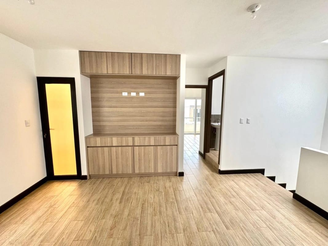 Casa en venta para estrenar en Bosques de Santa Elena — Casa en Venta en Carretera a El Salvador, Guatemala, Ciudad — foto 3 de 17