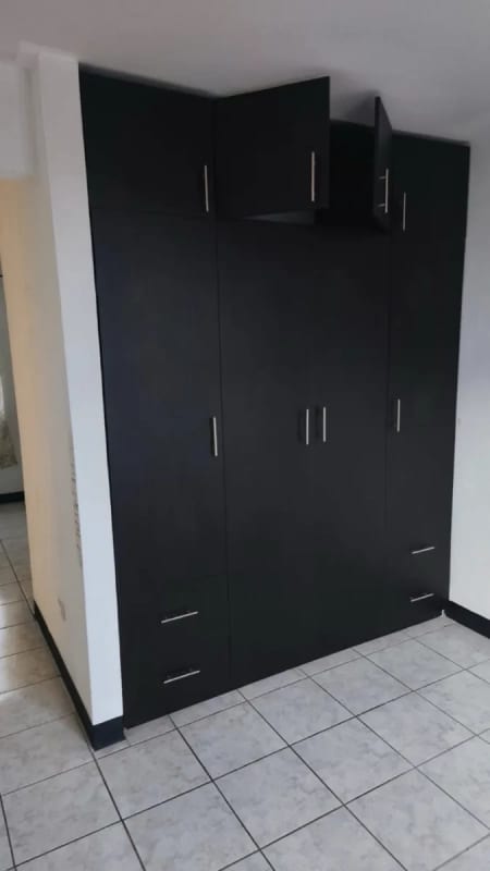 Casa en Zona 18 — Casa en Venta en Zona 18, Guatemala, Ciudad — foto 5 de 7
