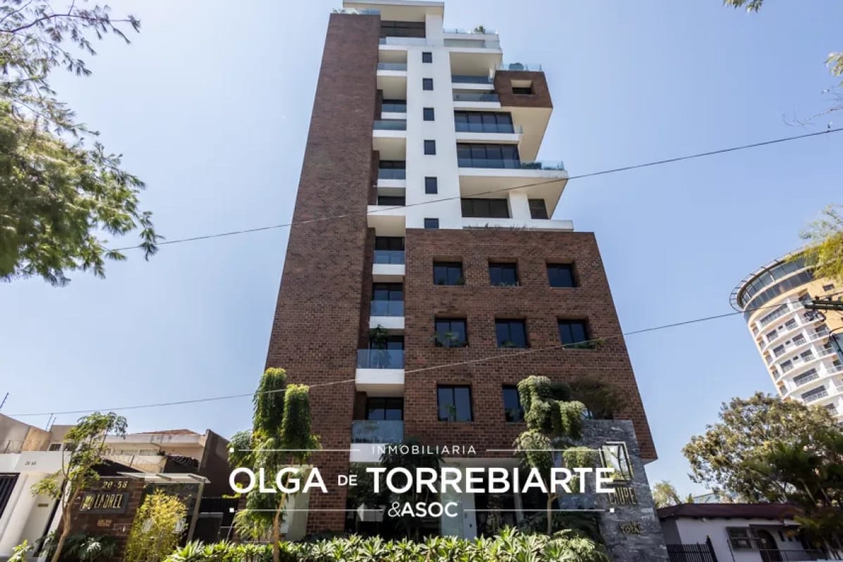 Apartamento en Edificio Laurel, Zona 15 — Apartamento en Venta en Laurel, Zona 15, Guatemala, Ciudad — foto 1 de 17