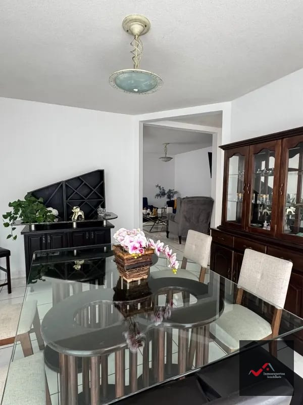 Casa en Venta San Cristobal Zona 8 de Mixco — Casa en Venta en Zona 8 Mixco, Guatemala, Ciudad — foto 1 de 13