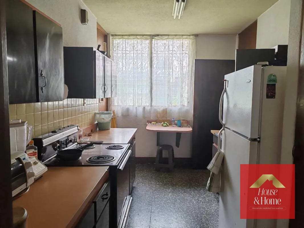 Casa en venta zona 15 de 4 habitaciones para remodelar — Casa en Venta en Zona 15, Guatemala, Ciudad — foto 5 de 11