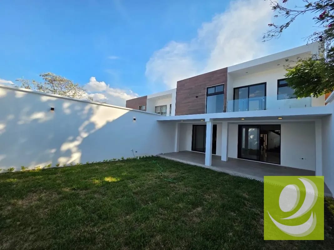 Casa Nueva en Venta en San Cristobal las Tres Ceibas — Casa en Venta en Zona 8 Mixco, Guatemala, Ciudad — foto 8 de 13