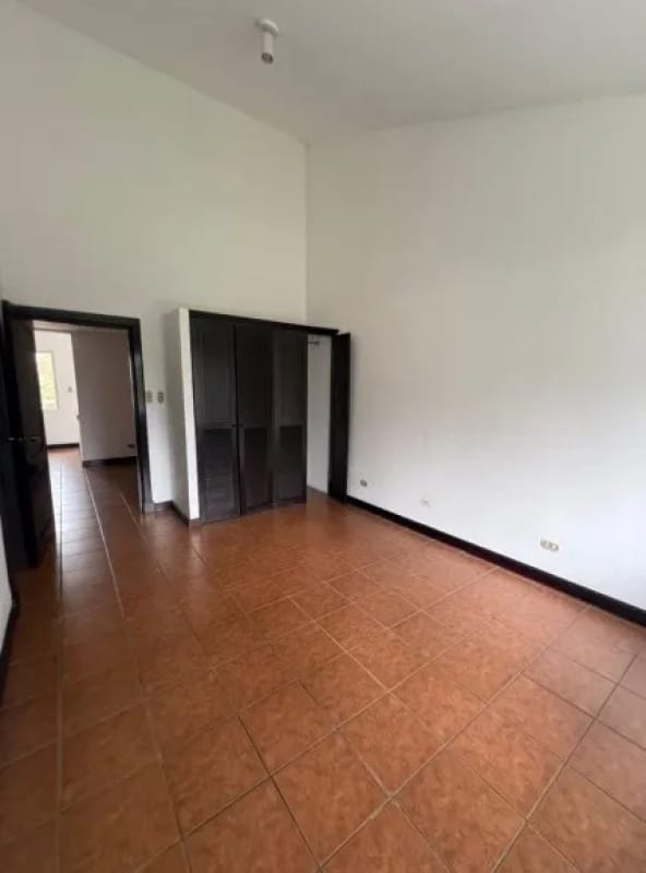 Casa en Renta KM.13 CAES — Casa en Alquiler en km 11-15, Carretera a El Salvador, Guatemala, Ciudad — foto 7 de 10