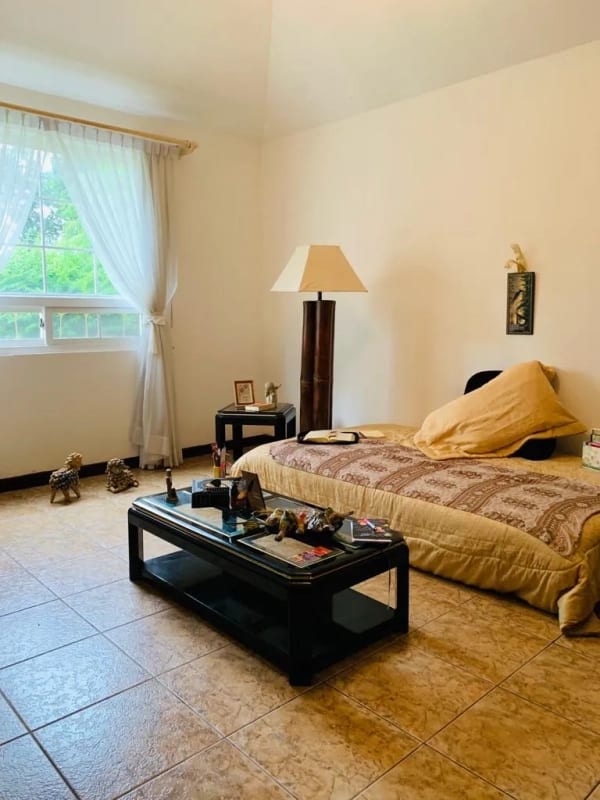 🏠Se vende casa de un nivel con hermoso jardín, en Casa y Campo, Carretera a El Salvador — Casa en Venta en Carretera a El Salvador, Guatemala, Ciudad — foto 1 de 17