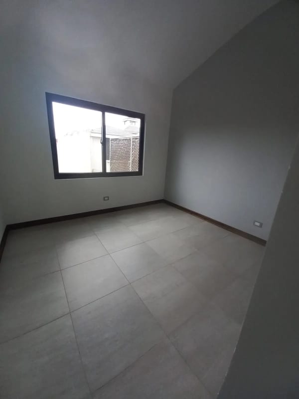 🏡 Casa de lujo con apartamento independiente – Km 19 Carretera a San José Pinula — Casa en Venta en km 16-20, Carretera a El Salvador, Guatemala, Ciudad — foto 4 de 17
