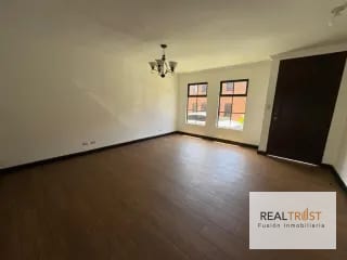 Casa en Venta Colinas de Arrazola km 17.5 Entrada a Olmeca — Casa en Venta en Carretera a El Salvador, Guatemala, Ciudad — miniatura 11 de 16