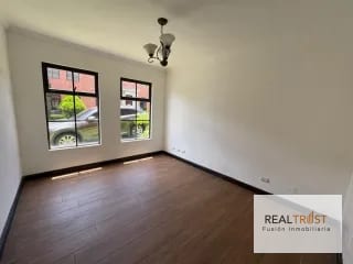 Casa en Venta Colinas de Arrazola km 17.5 Entrada a Olmeca — Casa en Venta en Carretera a El Salvador, Guatemala, Ciudad — miniatura 6 de 16
