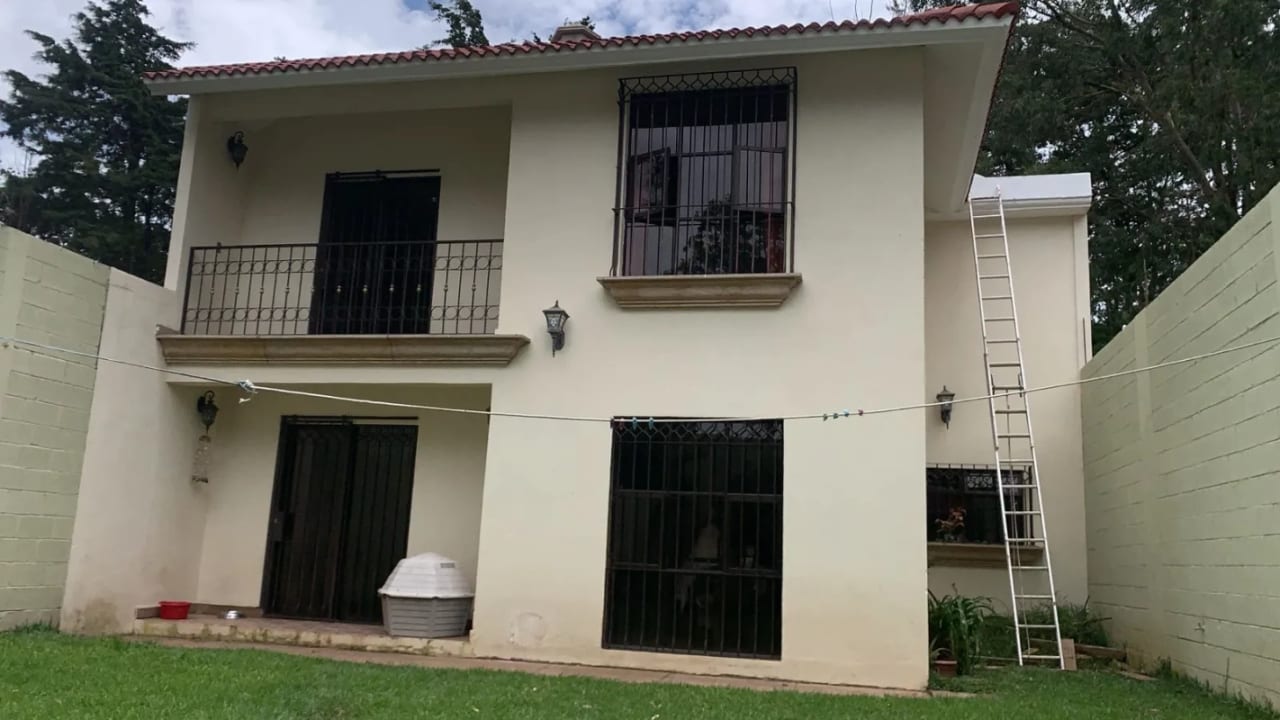 Casa en venta San Antonio Santa Catarina Pinula KM 16.5 — Casa en Venta en Santa Catarina Pinula, Guatemala, Ciudad — foto 1 de 8