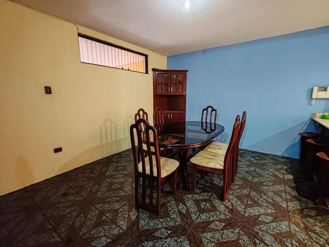 Casa en VENTA CONDOMINIO PANORAMA San Cristóbal ideal para fundación u oficinas — Casa en Venta en Zona 8 Mixco, Guatemala, Ciudad — foto 13 de 16