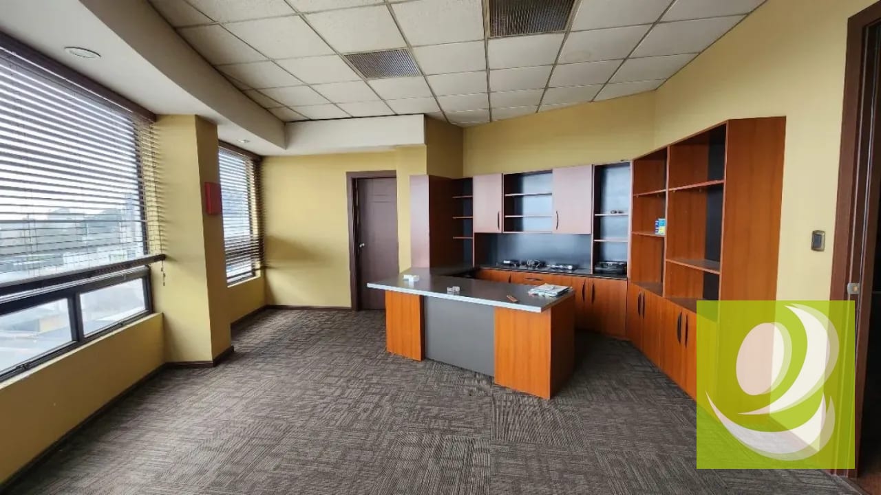 Vendo Edificio comercial En Mixco San Cristóbal — Edificio en Venta en Zona 8 Mixco, Guatemala, Ciudad — foto 2 de 5
