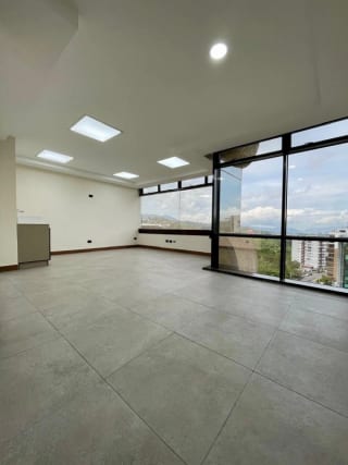Clinica Medica en Venta, Multimedica zona 15 — Clínica en Venta en Multimedica, Zona 15, Guatemala, Ciudad — miniatura 1 de 10