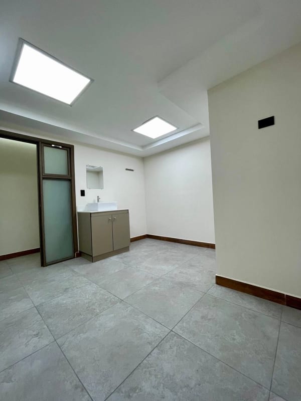 Clinica Medica en Venta, Multimedica zona 15 — Clínica en Venta en Multimedica, Zona 15, Guatemala, Ciudad — foto 8 de 10