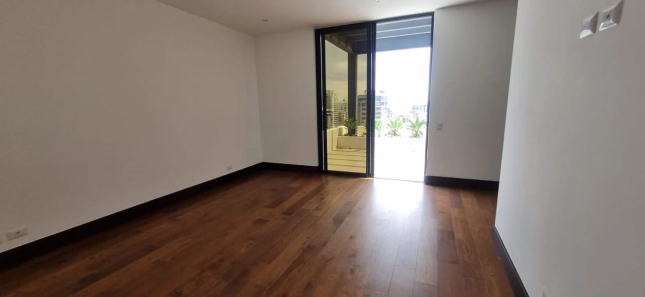 Apartamento en Alquiler Zona 14 Con espectaculares Vistas — Apartamento en Alquiler en Vistana, Zona 14, Guatemala, Ciudad — foto 13 de 16