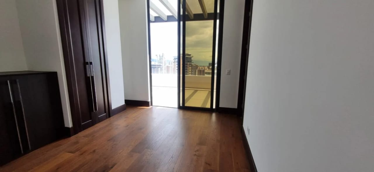 Apartamento en Alquiler Zona 14 Con espectaculares Vistas — Apartamento en Alquiler en Vistana, Zona 14, Guatemala, Ciudad — foto 10 de 16
