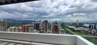 Apartamento en Alquiler Zona 14 Con espectaculares Vistas — Apartamento en Alquiler en Vistana, Zona 14, Guatemala, Ciudad — miniatura 7 de 16