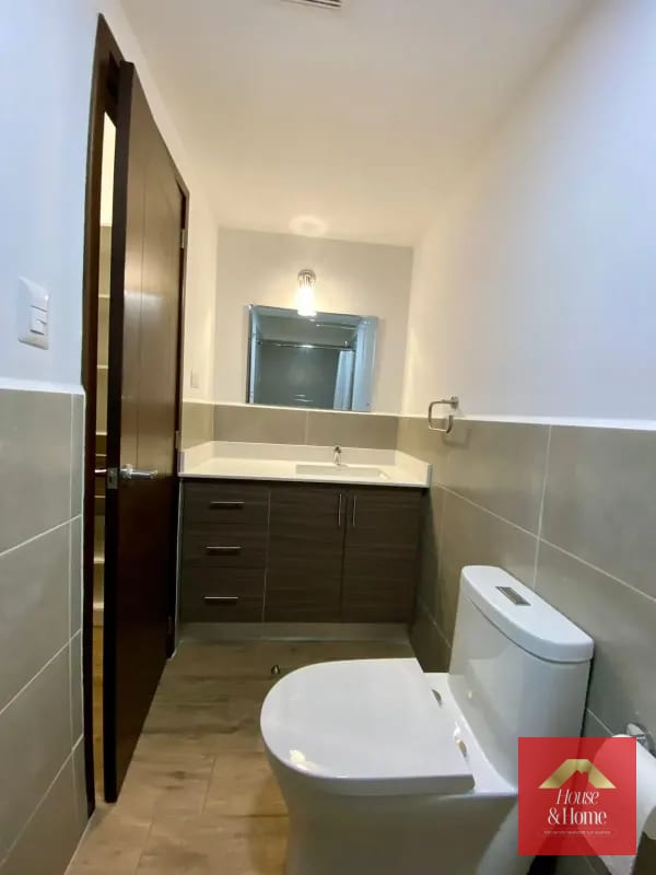 Apartamento amueblado en venta zona 10 — Apartamento en Venta en Casalini Diagonal 6, Zona 10, Guatemala, Ciudad — foto 11 de 17