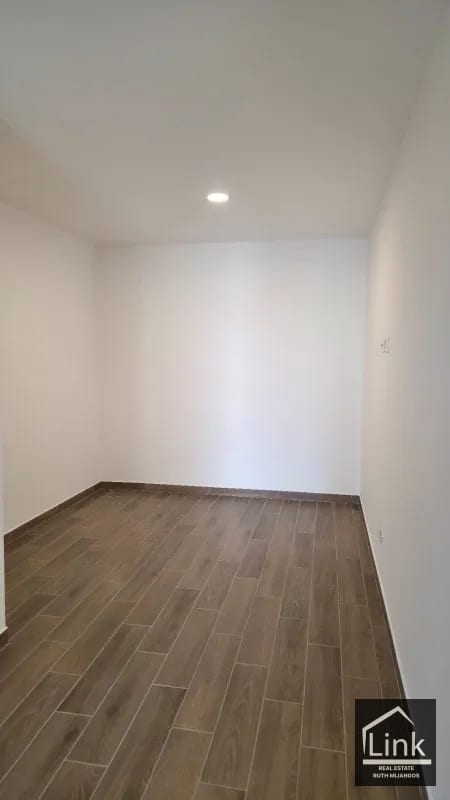 Alquiler de Apartamento Zona 14 Parque 14 — Apartamento en Alquiler en Parque 14, Zona 14, Guatemala, Ciudad — foto 2 de 10