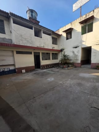 Propiedad en Venta Villa Nueva, Ideal para Colegios, Hotel,bodegas para Comerciantes del Mercado. Etc. — Casa en Venta en Villa Nueva, Guatemala, Ciudad — miniatura 1 de 7