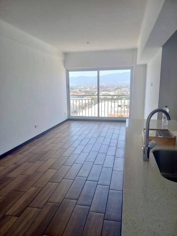 Venta Apartamento, Zona 13, Edificio Torre Pamplona, 14 Calle — Apartamento en Venta en Zona 13, Guatemala, Ciudad — foto 7 de 9