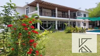 Casa en el puerto en Venta en Tortuga Laguna, camino a Monterrico — Casa vacacional en Venta en Iztapa, Escuintla — miniatura 1 de 16