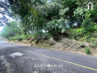 Terreno Residencial Amplio 4,198 VR2 / el Encinal Mixco — Terreno en Venta en Zona 7 Mixco, Guatemala, Ciudad — miniatura 5 de 10