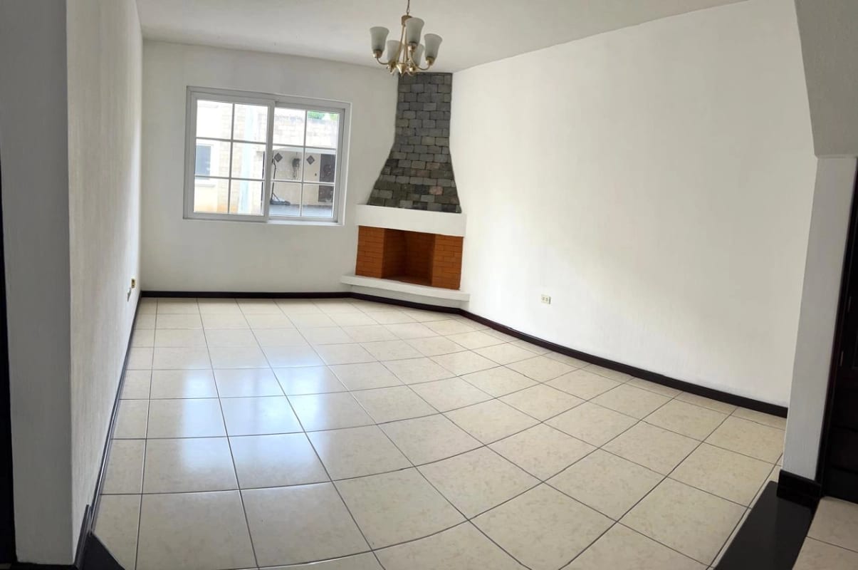 Casa en venta Residenciales Santa Monica km 16.5 — Casa en Venta en Carretera a El Salvador, Guatemala, Ciudad — foto 1 de 17