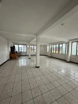 Edificio en venta de 3 niveles, zona 5, Ciudad Capital — Edificio en Venta en Zona 5, Guatemala, Ciudad — miniatura 8 de 9