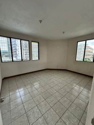 Edificio en venta de 3 niveles, zona 5, Ciudad Capital — Edificio en Venta en Zona 5, Guatemala, Ciudad — miniatura 2 de 9