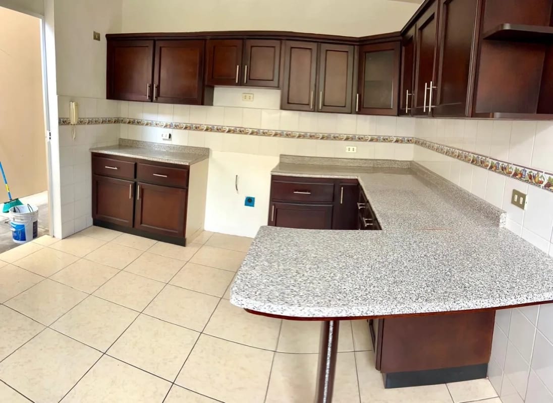 Casa en Venta KM16.5 CAES — Casa en Venta en Carretera a El Salvador, Guatemala, Ciudad — foto 8 de 9