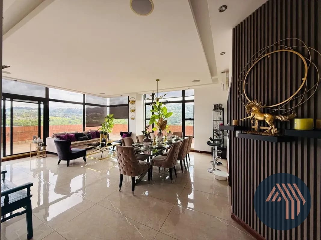Alquiler de Penthouse con Amplia Terraza - Catalonia, Zona 15 — Apartamento en Alquiler en Catalonia, Zona 15, Guatemala, Ciudad — foto 1 de 17
