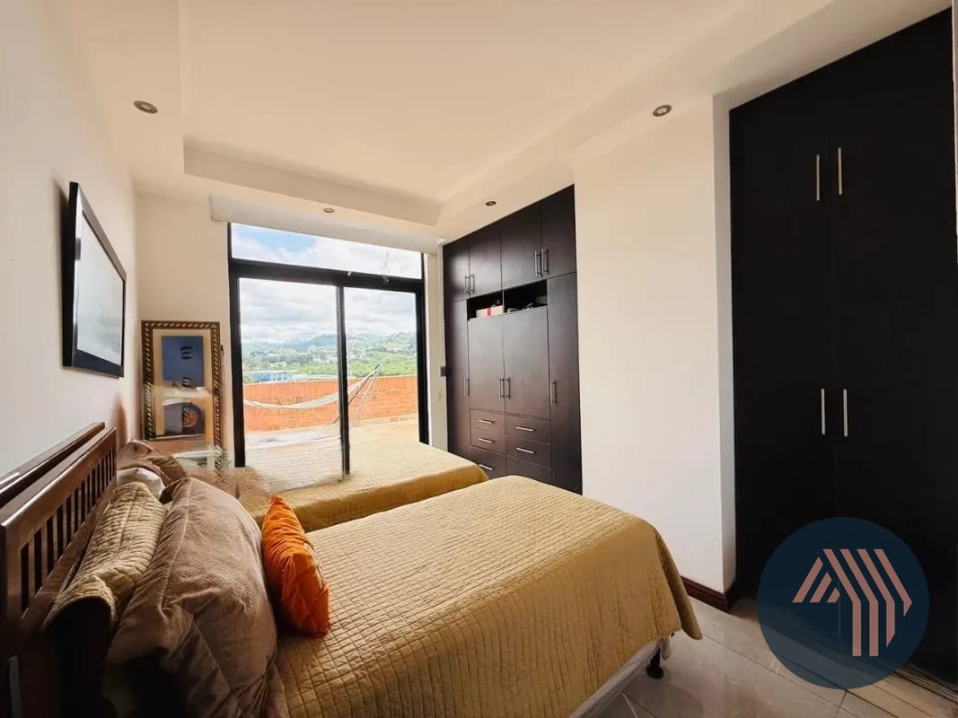 Alquiler de Penthouse con Amplia Terraza - Catalonia, Zona 15 — Apartamento en Alquiler en Catalonia, Zona 15, Guatemala, Ciudad — foto 7 de 17