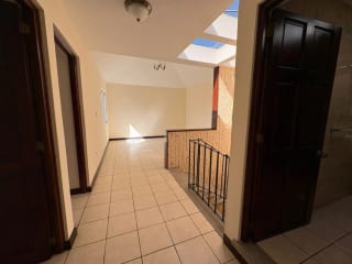 Casa en venta km 18.5 carretera a El Salvador — Casa en Venta en Carretera a El Salvador, Guatemala, Ciudad — miniatura 4 de 16