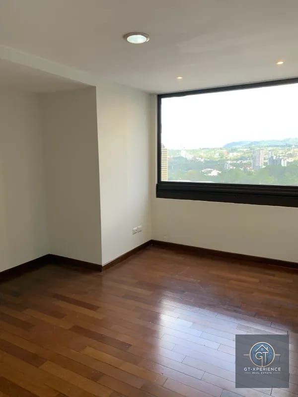 Lindo y amplio apartamento en Tiffany II, Zona 10 — Apartamento en Venta en Tiffany II, Zona 10, Guatemala, Ciudad — foto 14 de 17