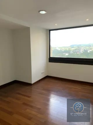 Lindo y amplio apartamento en Tiffany II, Zona 10 — Apartamento en Venta en Tiffany II, Zona 10, Guatemala, Ciudad — miniatura 14 de 17