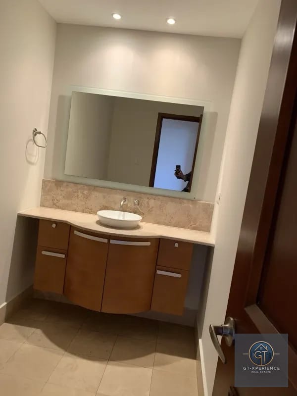 Lindo y amplio apartamento en Tiffany II, Zona 10 — Apartamento en Venta en Tiffany II, Zona 10, Guatemala, Ciudad — foto 13 de 17