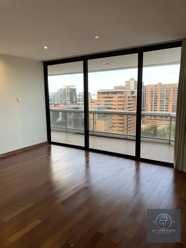 Lindo y amplio apartamento en Tiffany II, Zona 10 — Apartamento en Venta en Tiffany II, Zona 10, Guatemala, Ciudad — foto 9 de 17