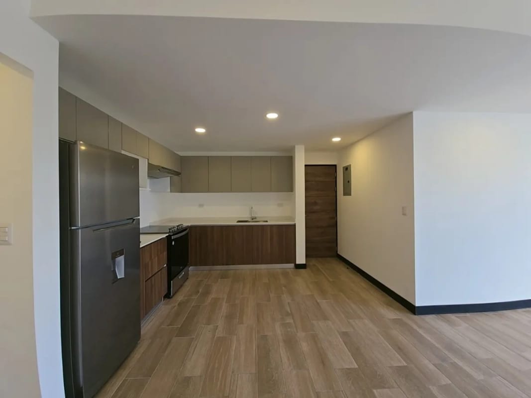 Se renta apartamento de 2 hab Senseti 10, Zona 10, Q6500 — Apartamento en Alquiler en Zona 10, Guatemala, Ciudad — foto 12 de 12