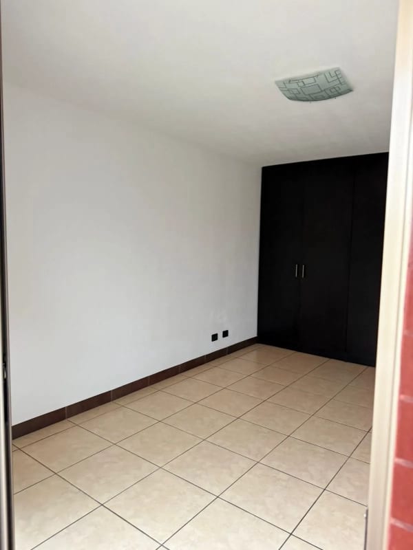 Bonito Apartamento en Venta en Jardines de las Charcas Zona 11 (copia) — Apartamento en Venta en Jardines de Las Charcas, Zona 11, Guatemala, Ciudad — foto 1 de 6