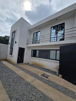 Casa en El Tejar, Chimaltenango — Casa en Venta en El Tejar, Chimaltenango — miniatura 1 de 7